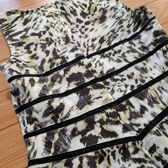 Ann Taylor animal print leo shift dress size 4/ 6 - Picture 4 of 4
